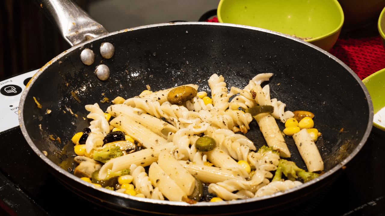 Pasta con gorgonzola e olive