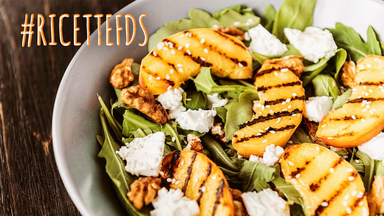 INSALATA CON PESCHE AL NATURALE, RICOTTA E NOCI