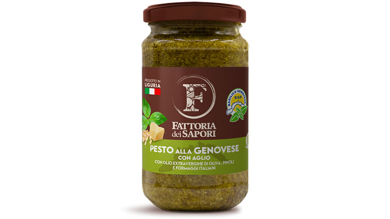 Pizza con Pesto alla Genovese con aglio e stracciatella