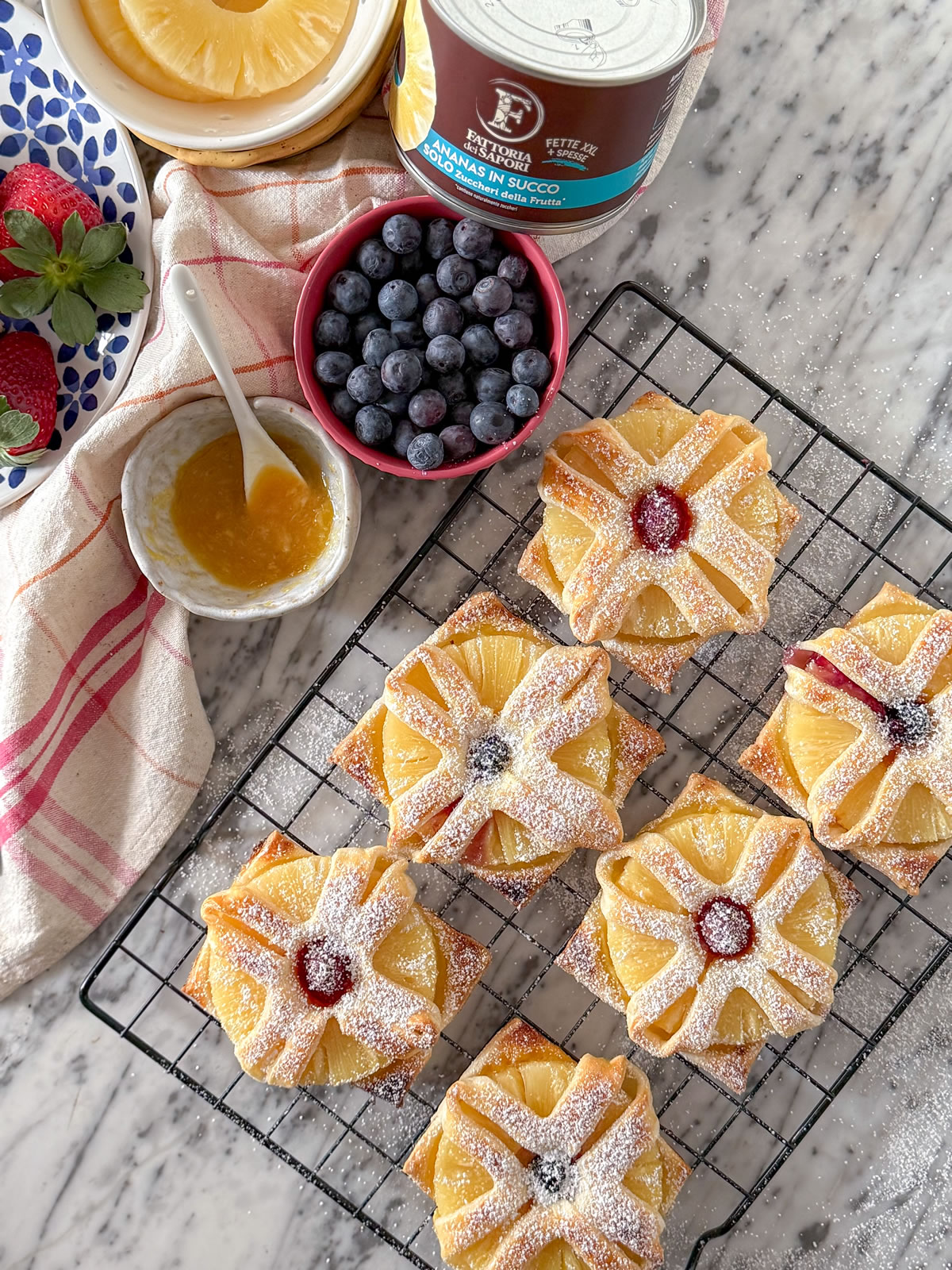 Sfoglie con l’ananas Sfoglie con l’ananas