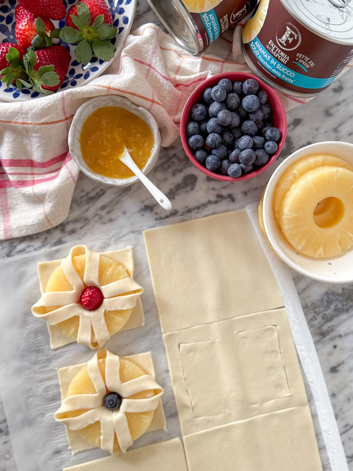 Sfoglie con l’ananas Sfoglie con l’ananas