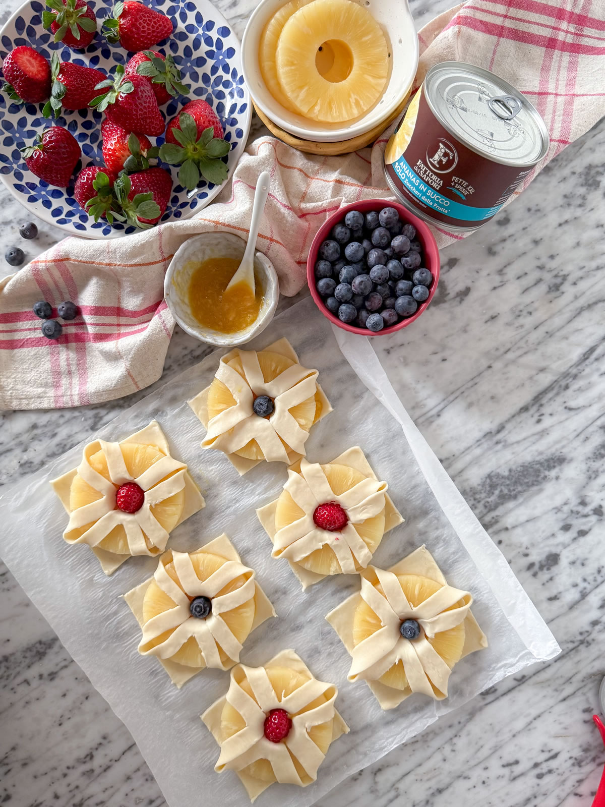 Sfoglie con l’ananas Sfoglie con l’ananas