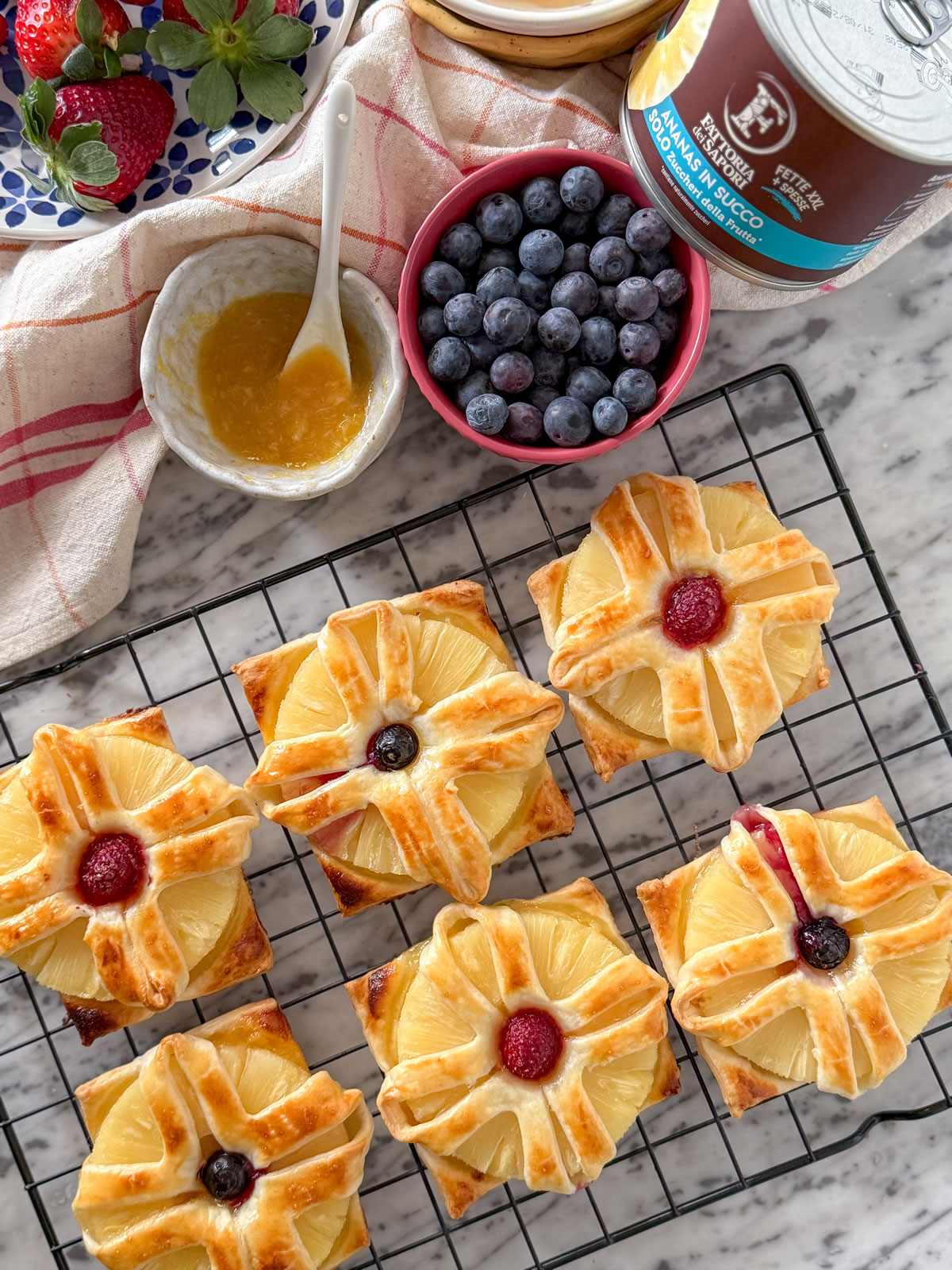 Sfoglie con l’ananas Sfoglie con l’ananas