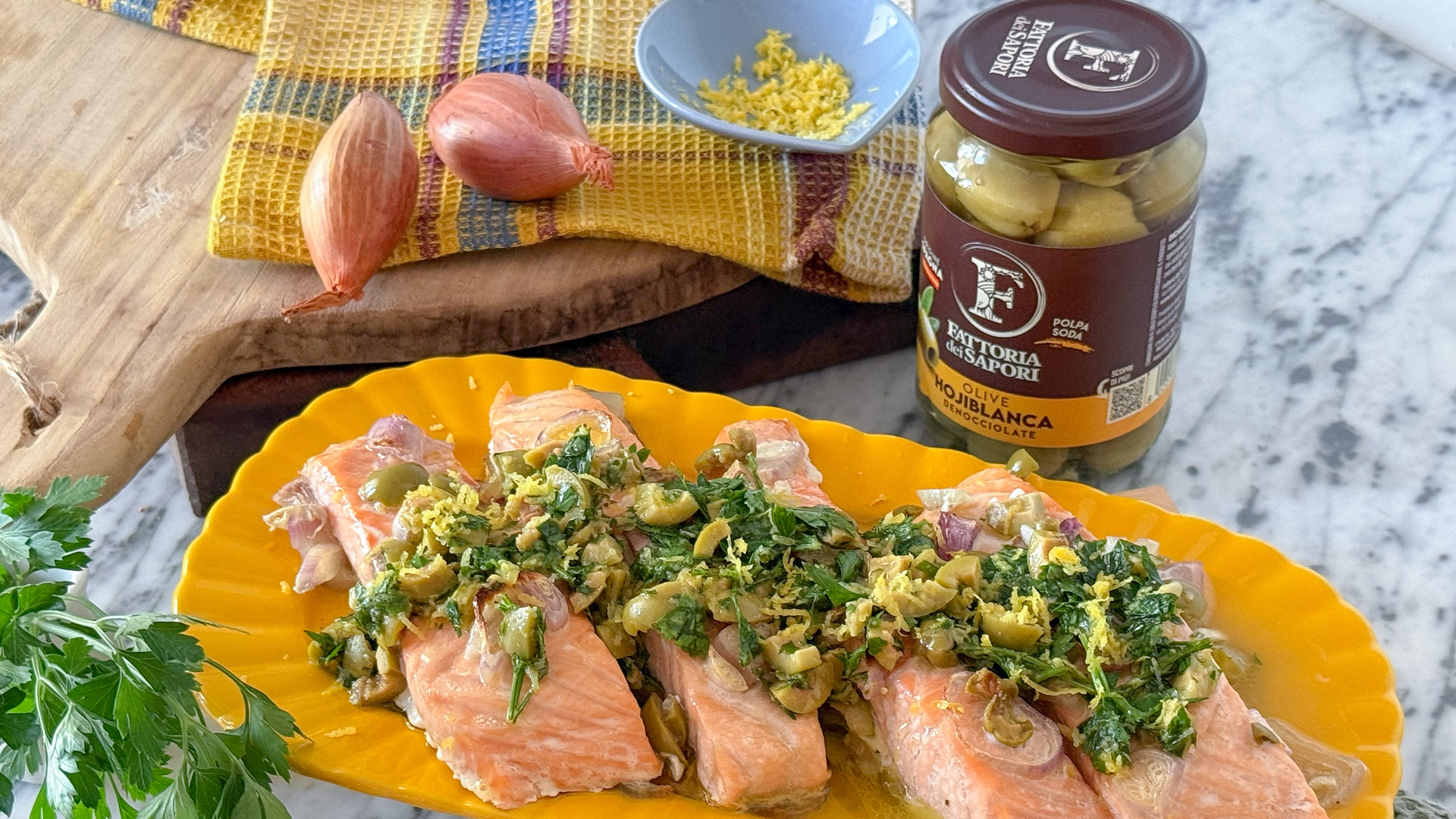 Salmone al forno con Olive Hojiblanca